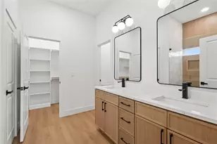 2447 Naoma St, Dallas, TX 75241 - Photo 13