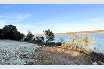 2881 Pathfinder Court, Granbury, TX 76048 - Photo 23