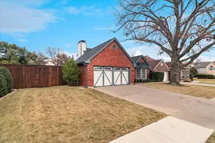 1437 Exeter Dr, Plano, TX 75093 - Photo 3