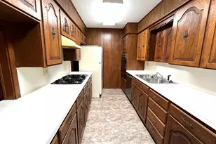 1202 W Munson St, Denison, TX 75020 - Photo 5