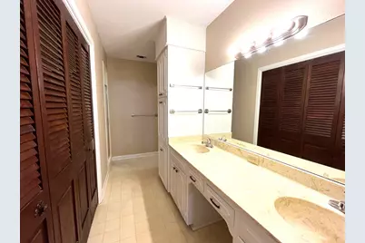 1202 W Munson Street, Denison, TX 75020 - Photo 9