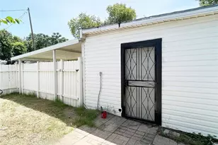 601 Blevins St, Fort Worth, TX 76111 - Photo 23