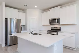 3205 Platinum Rd, Aubrey, TX 76227 - Photo 11