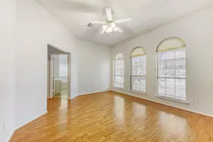 300 Shady Timbers Ln, Murphy, TX 75094 - Photo 5