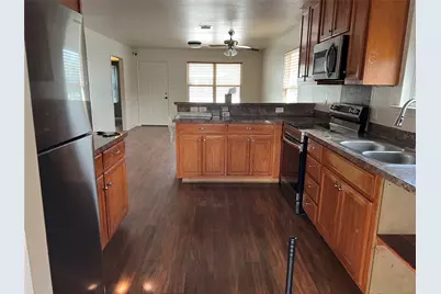 914 Irma Street, Fort Worth, TX 76104 - Photo 11