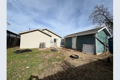 914 Irma Street, Fort Worth, TX 76104 - Photo 7