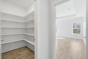 107 W Stagecoach Trl, Weatherford, TX 76085 - Photo 9