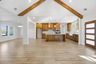 107 W Stagecoach Trl, Weatherford, TX 76085 - Photo 5