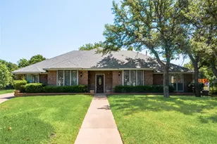 510 Dunn Ct, Grapevine, TX 76051 - Photo 1
