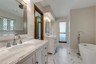 510 Dunn Ct, Grapevine, TX 76051 - Photo 9