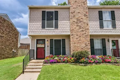 17 Abbey Road, Euless, TX 76039 - Photo 1