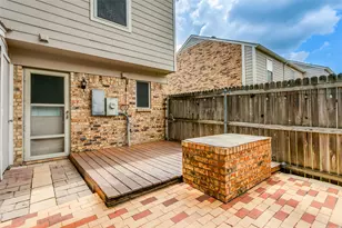 17 Abbey Rd, Euless, TX 76039 - Photo 11
