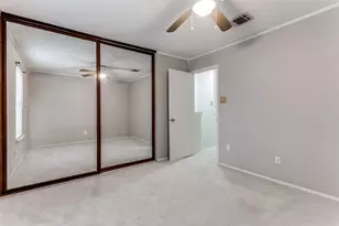 17 Abbey Rd, Euless, TX 76039 - Photo 11