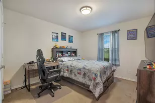 2224 Diamond Dr, Grand Prairie, TX 75051 - Photo 9