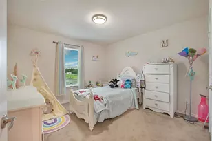 2224 Diamond Dr, Grand Prairie, TX 75051 - Photo 5