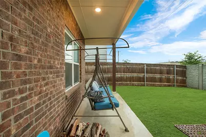 2224 Diamond Drive, Grand Prairie, TX 75051 - Photo 11