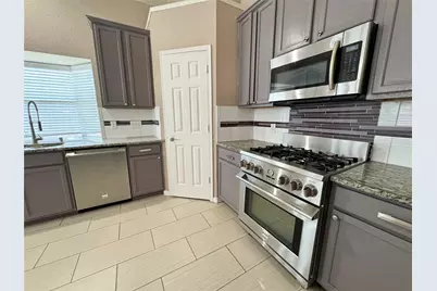 9301 Regal Oaks Drive, McKinney, TX 75072 - Photo 7