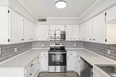 10526 Stone Canyon Road #201, Dallas, TX 75230 - Photo 7