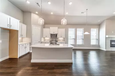 7905 Lewisville Lane, McKinney, TX 75071 - Photo 5