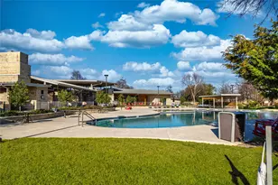 7905 Lewisville Ln, McKinney, TX 75071 - Photo 39