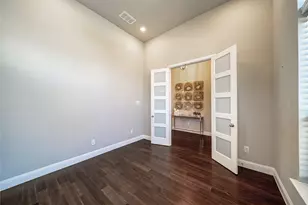 7905 Lewisville Ln, McKinney, TX 75071 - Photo 3