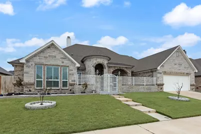 1424 Silent Springs Drive, Fort Worth, TX 76052 - Photo 3