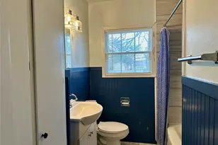 211 Country Club Rd, Hillsboro, TX 76645 - Photo 9