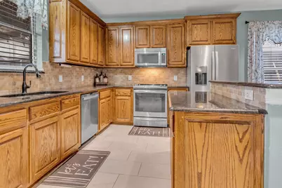 480 Commonwealth Drive, Saginaw, TX 76179 - Photo 17