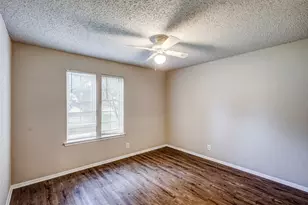 105 Lakeway Dr, Benbrook, TX 76126 - Photo 5