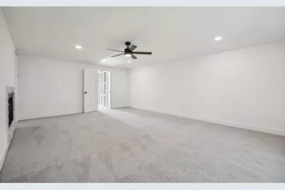 9310 Mill Hollow Drive, Dallas, TX 75243 - Photo 25