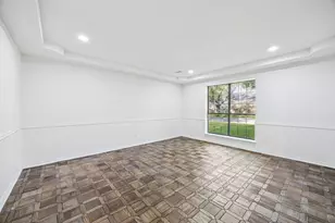 9310 Mill Hollow Dr, Dallas, TX 75243 - Photo 19