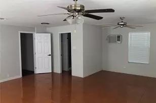 2606 Laurel St, Grand Prairie, TX 75050 - Photo 1