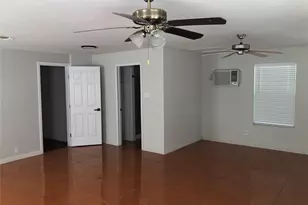 2606 Laurel St, Grand Prairie, TX 75050 - Photo 13