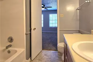 5807 Shadydell Dr, Fort Worth, TX 76135 - Photo 11