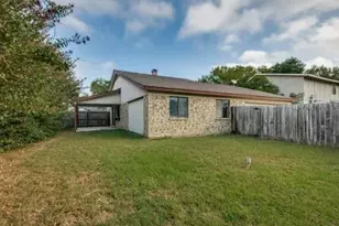 830 Meadowlark Dr, Lewisville, TX 75067 - Photo 5