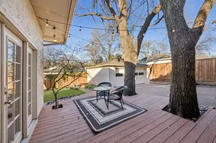 10021 Lanshire Dr, Dallas, TX 75238 - Photo 25