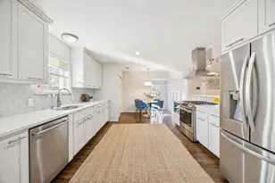 10021 Lanshire Dr, Dallas, TX 75238 - Photo 13