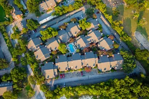 7510 Holly Hill Dr, Dallas, TX 75231 - Photo 23