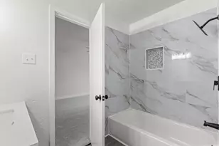 7510 Holly Hill Dr, Dallas, TX 75231 - Photo 17