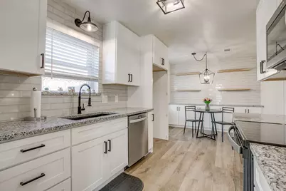 317 Northglen Drive, Hurst, TX 76054 - Photo 13