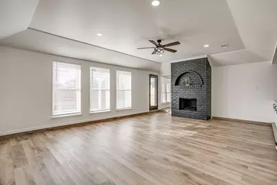 317 Northglen Drive, Hurst, TX 76054 - Photo 7