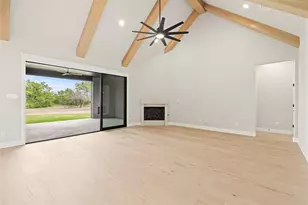 125 Oak Mdw Ln, Weatherford, TX 76085 - Photo 11