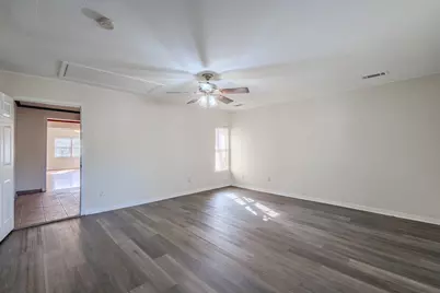 1107 Ferndale Avenue, Dallas, TX 75224 - Photo 11