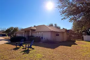 5614 Wedgefield Rd, Granbury, TX 76049 - Photo 3