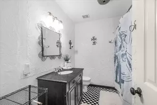 4704 Burning Springs Dr, Arlington, TX 76017 - Photo 25