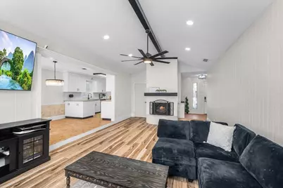 4704 Burning Springs Drive, Arlington, TX 76017 - Photo 7