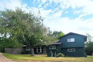 1207 Northwood Dr, Commerce, TX 75428 - Photo 1