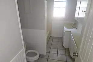 217 Griffith Dr, Rockport, TX 78382 - Photo 9