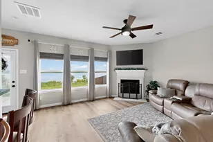 2820 Appaloosa Ct, Little Elm, TX 75068 - Photo 5