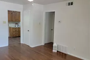 2223 Anderson St, Irving, TX 75062 - Photo 3